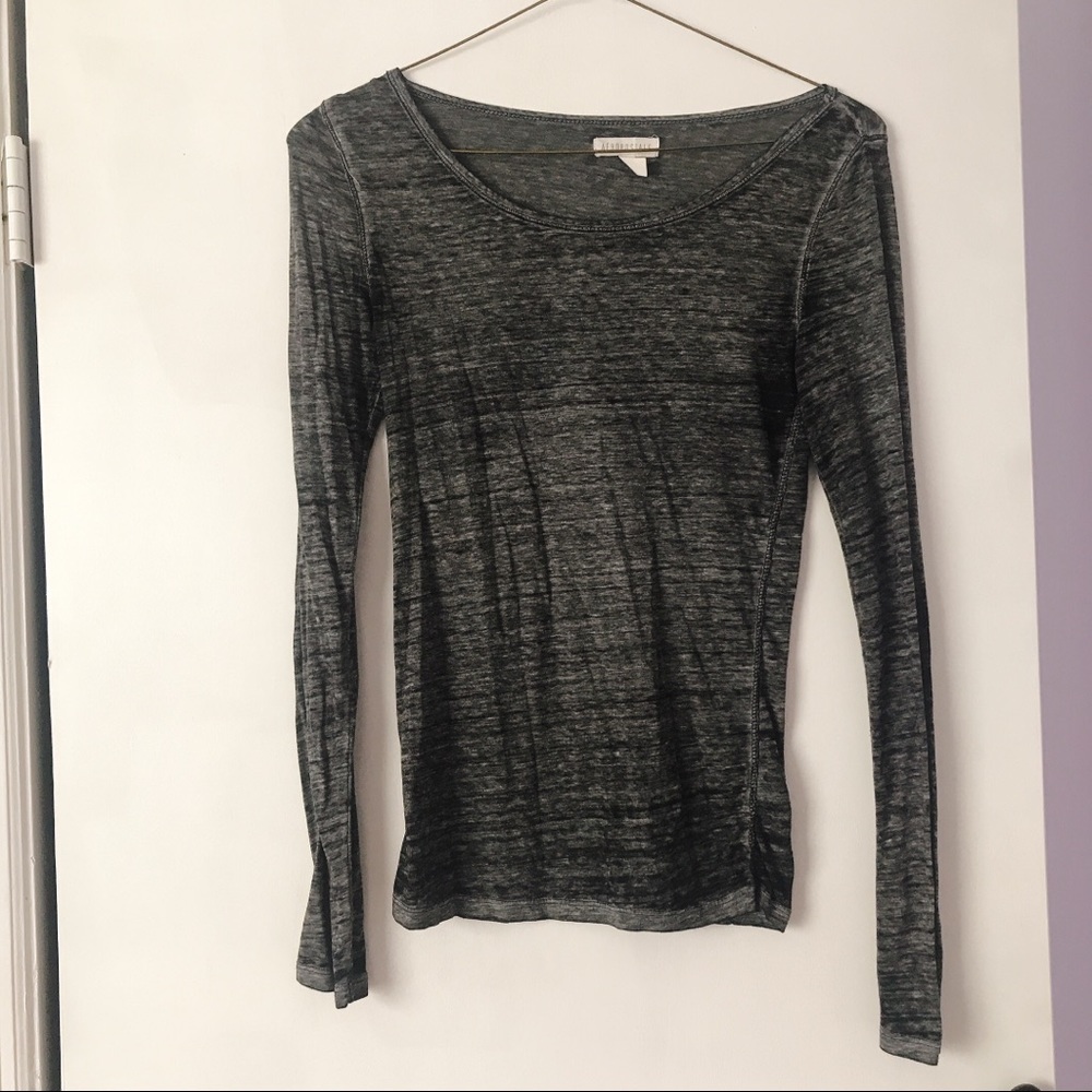 Gray/black long sleeve